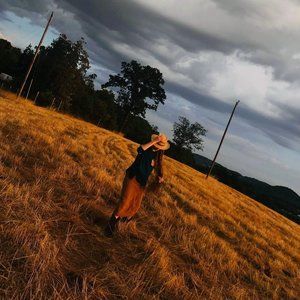 Meet your Posher, Elizabeth